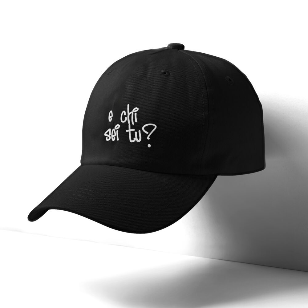 cappello comix e chi sei tu nero bianco